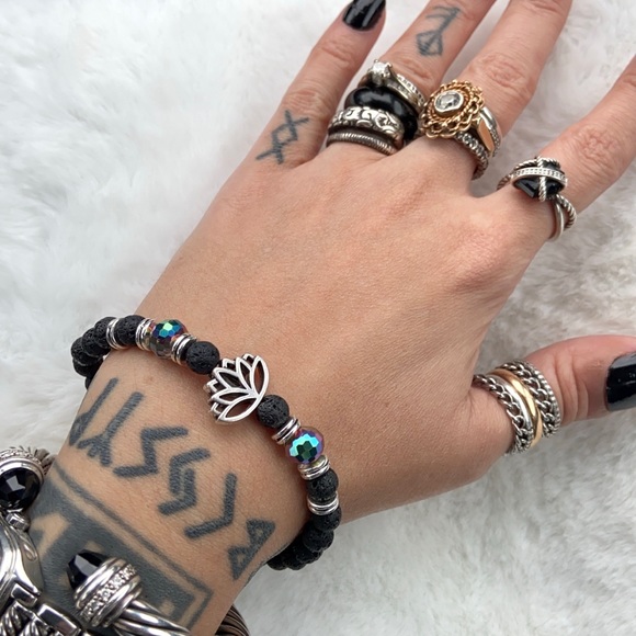 🔴 black lava & rainbow crystal + lotus flower - Picture 6 of 10